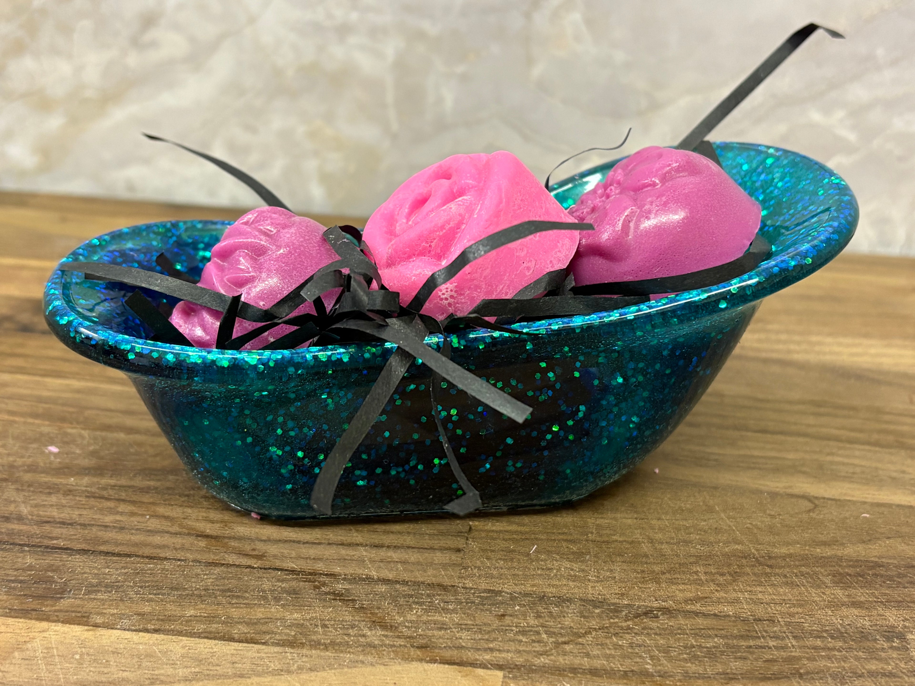 Mini Flower Soap with Vintage Tub Shaped Soap Holer