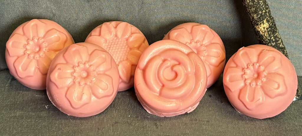 Mini Flower Soap with Vintage Tub Shaped Soap Holer