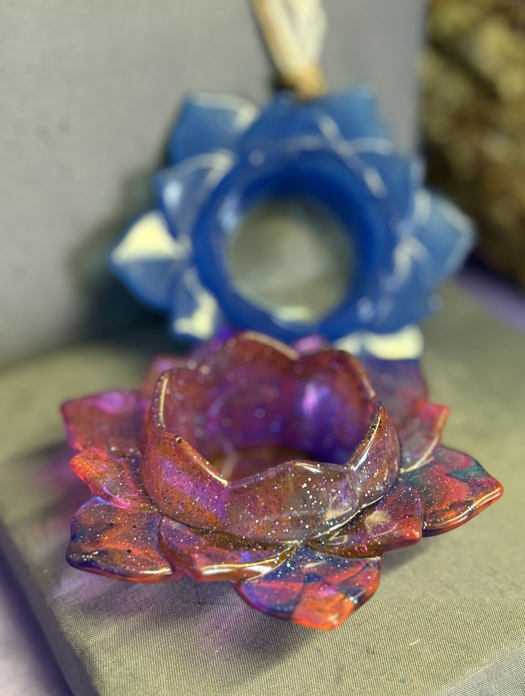 Handcrafted Resin Lotus Tealight Candle Holder – Elegant Floral Home Décor