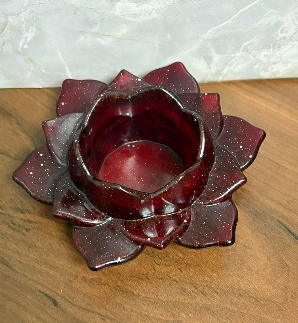 Handcrafted Resin Lotus Tealight Candle Holder – Elegant Floral Home Décor