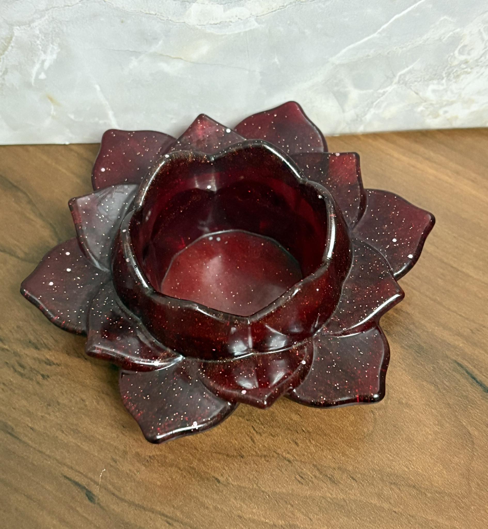 Handcrafted Resin Lotus Tealight Candle Holder – Elegant Floral Home Décor