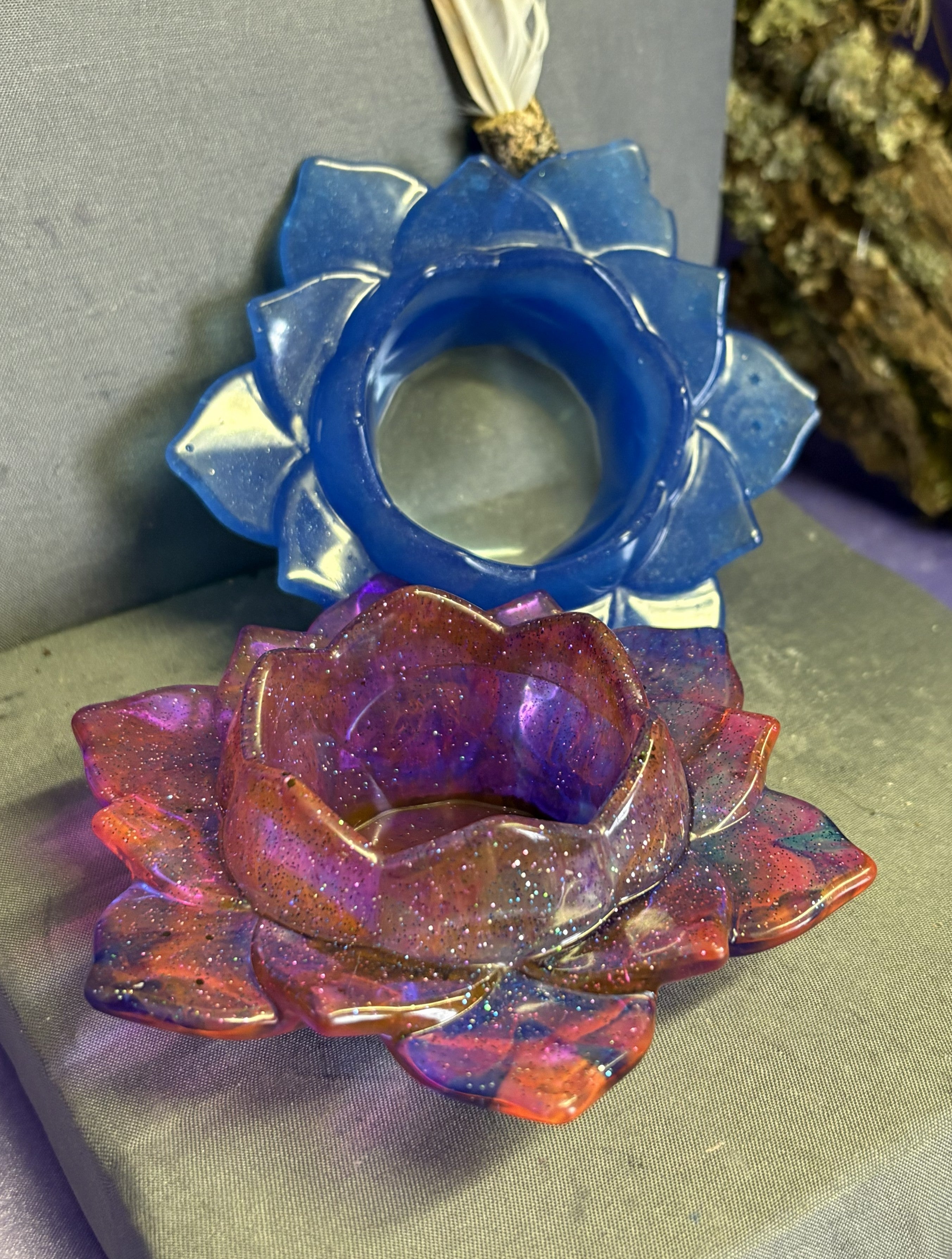 Handcrafted Resin Lotus Tealight Candle Holder – Elegant Floral Home Décor