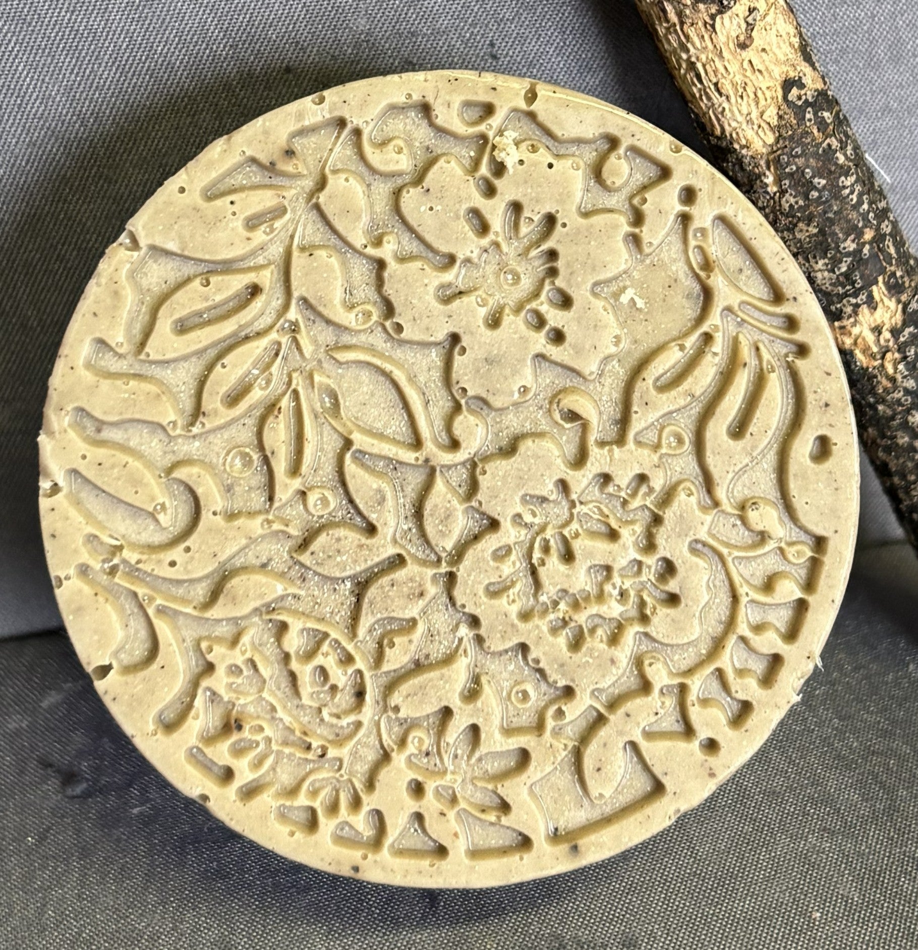 Blooming Garden Soap Bars – Handmade Round Floral Decorative Soaps Set of 4
