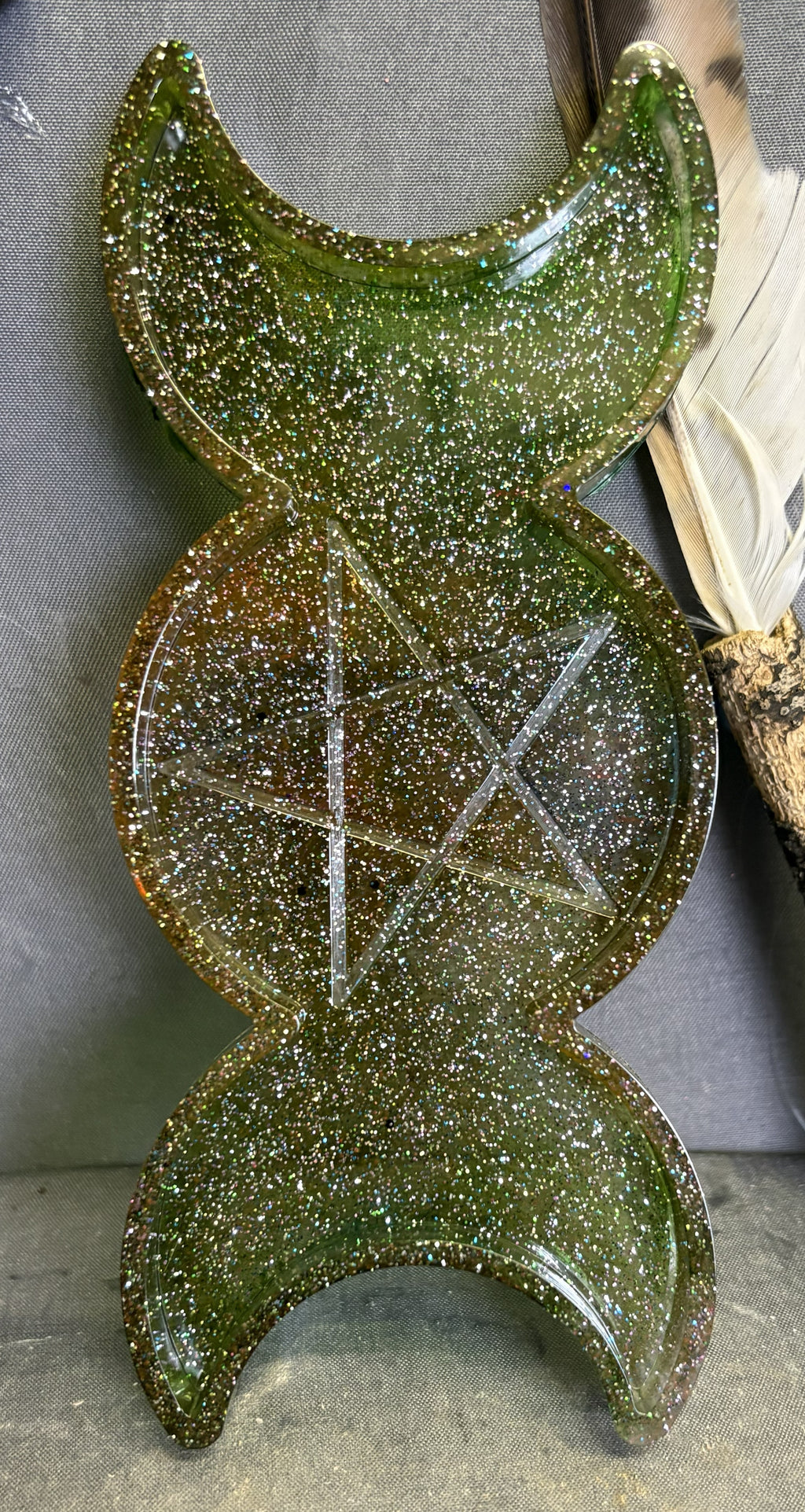 Handcrafted Gothic Witchy Resin Trinket Tray – Mystical Catchall for Jewelry, Crystals & Magical Keepsakes